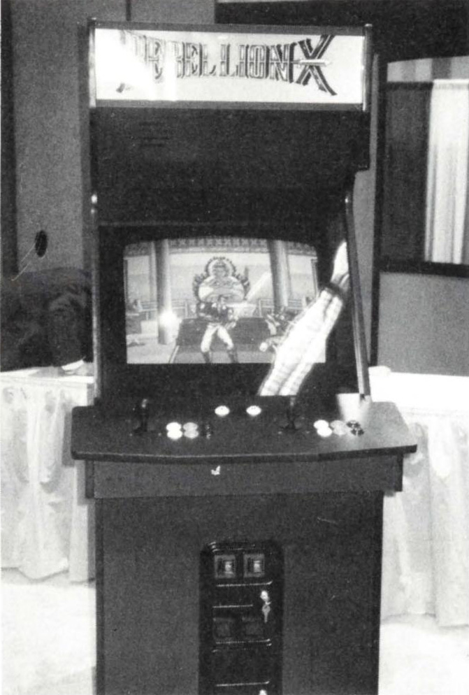 Mueble de Rebellion-X presentado en AMOA 1993.